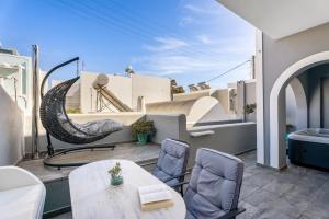 Oasis Suites Fira
