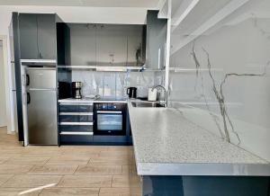 Blue Escape Sea View Apartment