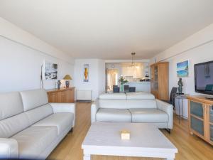 Apartment with 2 bedrooms and sea view