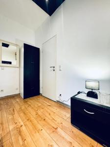 Studio for Two Close to Historic Rathausplatz