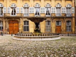 Appartements Toits Vieil Aix - Appartement de charme avec terrasse d'exception centre ville historique proche Cardeurs Et Mairie : photos des chambres