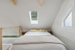Cozy Harbour View Loft at Bells Cove