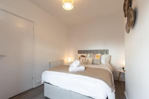 GreyStone - 4 Bedroom House