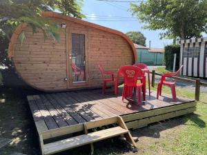 Campings Camping 3 etoiles - Piscine - ccaihff : photos des chambres