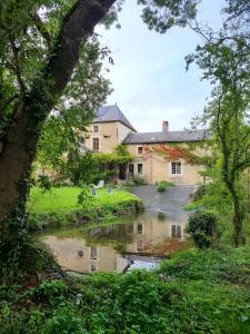 Sejours a la campagne Les roulottes du Moulin de Palet : photos des chambres