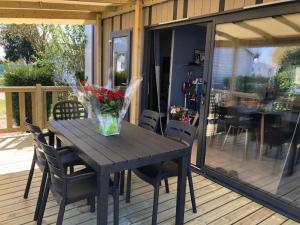 Campings Camping 3 etoiles - Piscine - ccaihff : photos des chambres