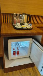 SAROJINI GARDEN HOTEL & RESTAURANT