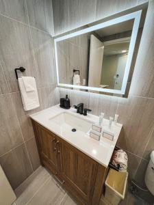 Shine Suites Studio 4