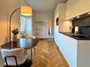 Isaak Apartment Löwenbau E2-W05