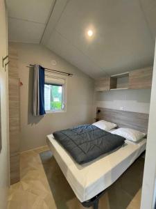 Campings Camping 3 etoiles - Piscine - ccaihff : photos des chambres