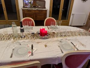 Maisons de vacances Maison pour vacances ou fetes de famille L-Oree de Clenord : photos des chambres