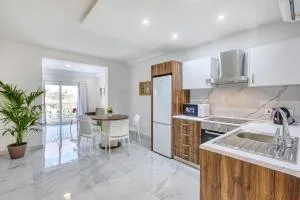 Modern, Central 3-br Apt With Valletta View - Hamrun