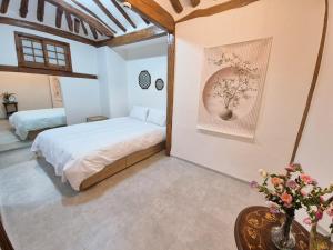 Hanok Entire House, Bukchon Hanok Village