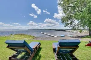 Lakefront Retreat with Shared Dock and Fire Pit! - سانت ألبانز
