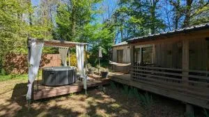 Lodge Hérisson avec Spa privatif - Blanquefort-sur-Briolance
