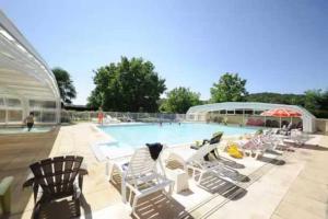 Campings Camping 4 etoiles - Piscine - eed0fi : Mobile Home 2