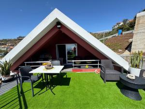 Studio privado com vista mar e montanha