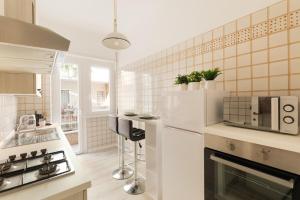 San Pietro Appartamento Luminoso e Moderno