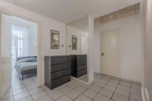 Vibrant Trastevere 2 bedrooms on Via del Moro