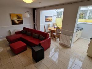 Rest and Recharge at 12 Clifden Glen