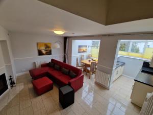 Rest and Recharge at 12 Clifden Glen