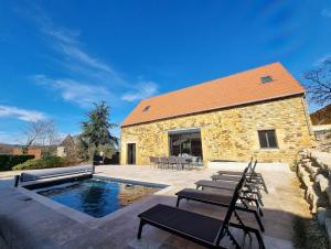 Maisons de vacances T6 avec piscine en Dordogne : photos des chambres