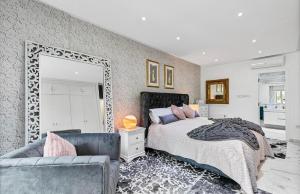 3bed Villa , Heated Swimming Pool , Mountain Views