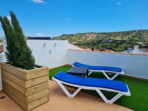 Henrique's Residense II - 3-star hotels in Luz