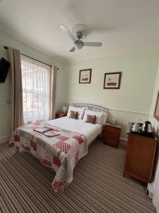 Single Room room in The Clifton