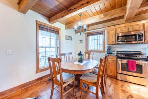 Robin Crest with Hot Tub