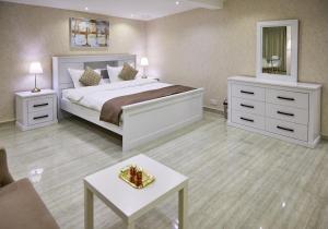 Mountain Zen 2 Bed Ultimate Retreat with BBQ & Pool