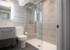 Sillwood Mews - With Free Parking