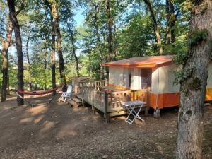 Campings Camping 3 etoiles - Piscine - eehcdh : photos des chambres