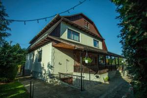 Casa dintre Pini Agapia