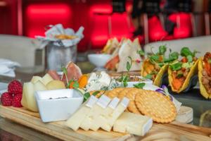 VIP Executive Arts Hotel