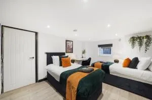 30 percent off! Stunning Yorkshire Gem - Sleeps 4 - Featherstone