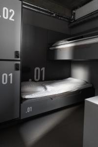 Twin Room with Shared Toilet room in BOOK1 by Brøchner Hotels