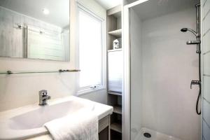 Campings Camping - Piscine - ccbaifd : Mobile Home 3