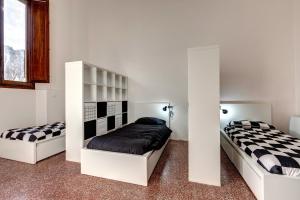 Calamai By The River