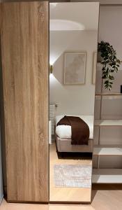 Chic Single Room & Private Bathroom in Prime Location