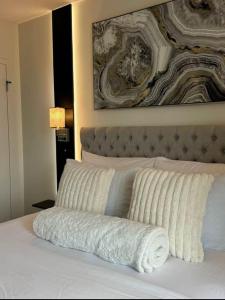 NEW Chic & Cozy 1BD Apartment Near East River, Minutes from Central Park