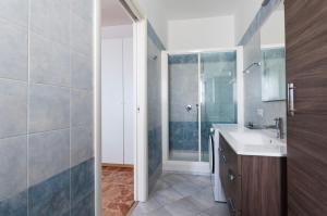 Youhosty - Da Cermenate 12