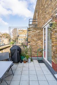 Modern designers flat in the heart of Angel