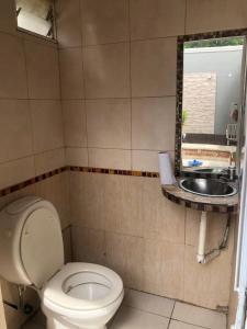 Casa céntrica con pileta y cochera privada