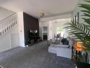 Syster Properties - Glen Meadows - Thurcaston