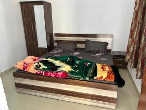 Viraj Cottage 2 bhk AC Free WiFi & Parking Near Ram Mandir