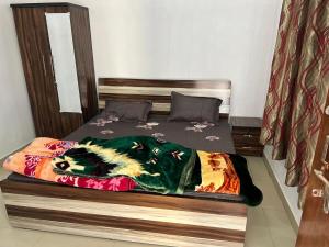Viraj Cottage 2 bhk AC Free WiFi & Parking Near Ram Mandir