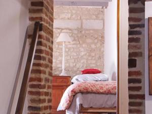 Maisons de vacances Maison de charme avec cheminee au coeur du Parc Naturel du Perche - FR-1-497-235 : photos des chambres