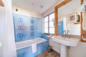 Hotels L'Hostellerie du Chateau : photos des chambres