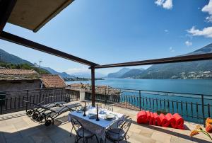 Casa Romantica -Terrace 40sqm, wonderful lake view